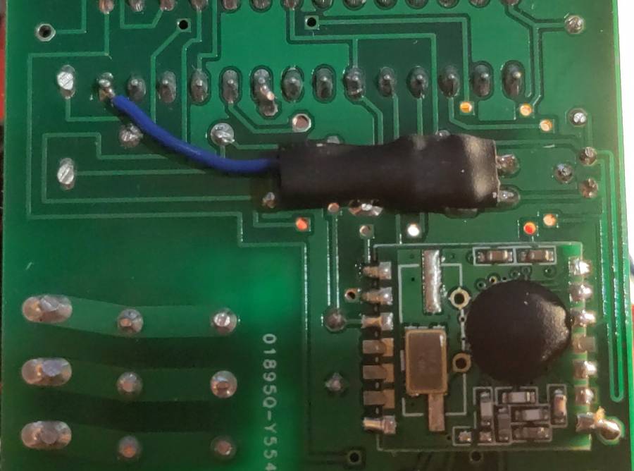 powerswitch_v11_battery_mod_2.jpg powerswitch_v11_battery_mod_2.jpg